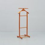 1181 1507 VALET STAND